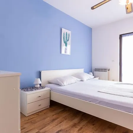 Διαμέρισμα Milo *